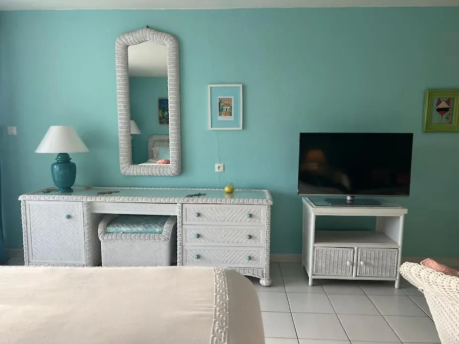 Sunset View & Ocean Breeze Apartment Cul de Sac