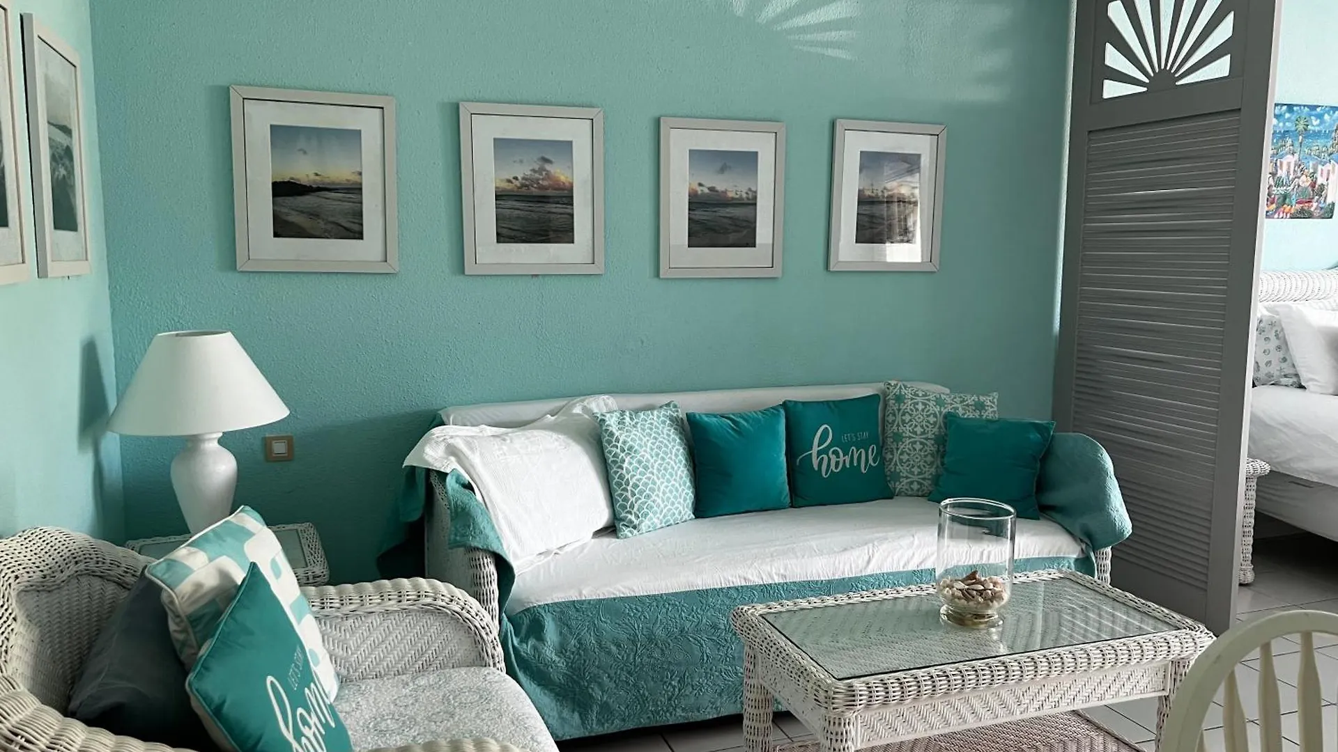 Sunset View & Ocean Breeze Apartment Cul de Sac